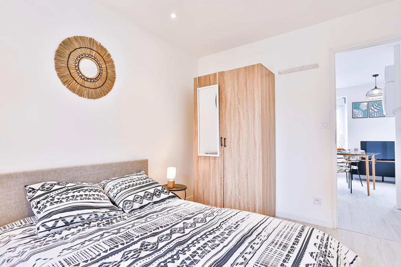 Little Jungle - T2 Avec Parking Apartment Vierzon Exterior photo